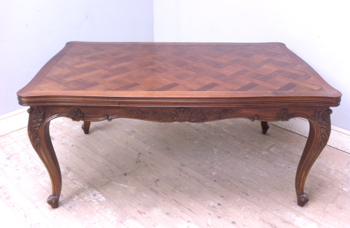 LARGE FRENCH ANTIQUE EXTENDING DINING TABLE